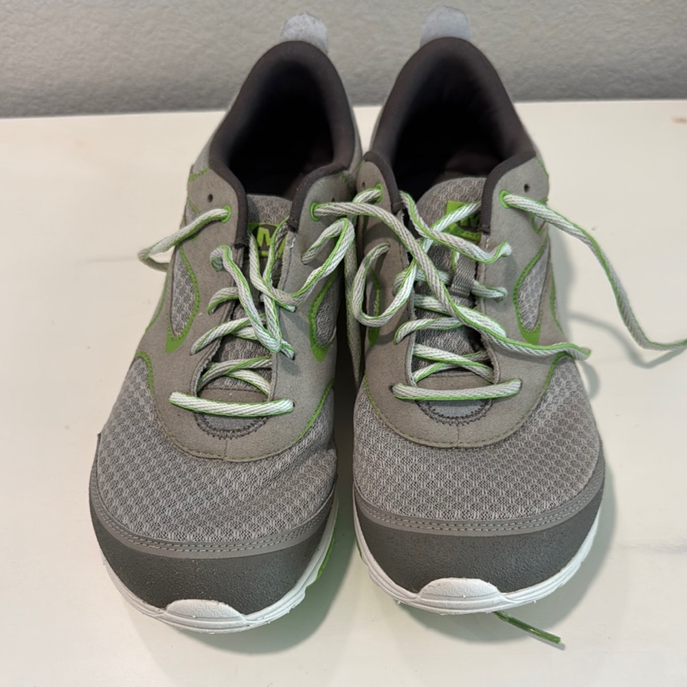 Merrill Bare Access Gray & Light Green Athletic Sneakers